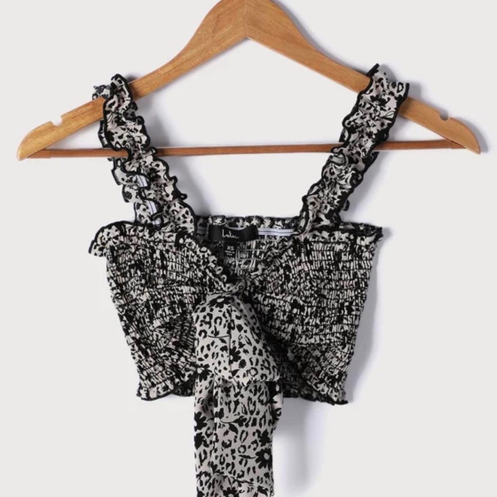 NWT lulus black&white smocked croptop